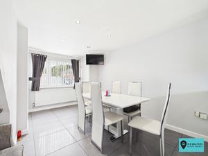 Dining Area - click for photo gallery